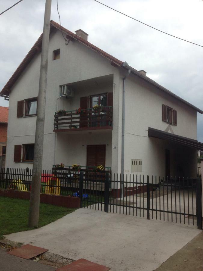 Apartmani Marin Vukovar Εξωτερικό φωτογραφία